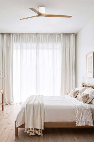 Faro Barcelona 33838 Heywood Tub L plafondventilator wit/grenen 132 cm in slaapkamer